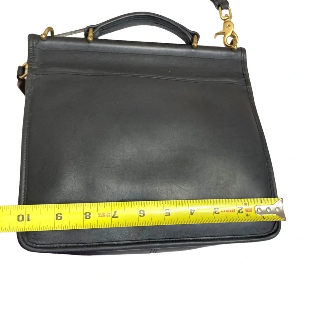 Coach vintage black leather Willis bag